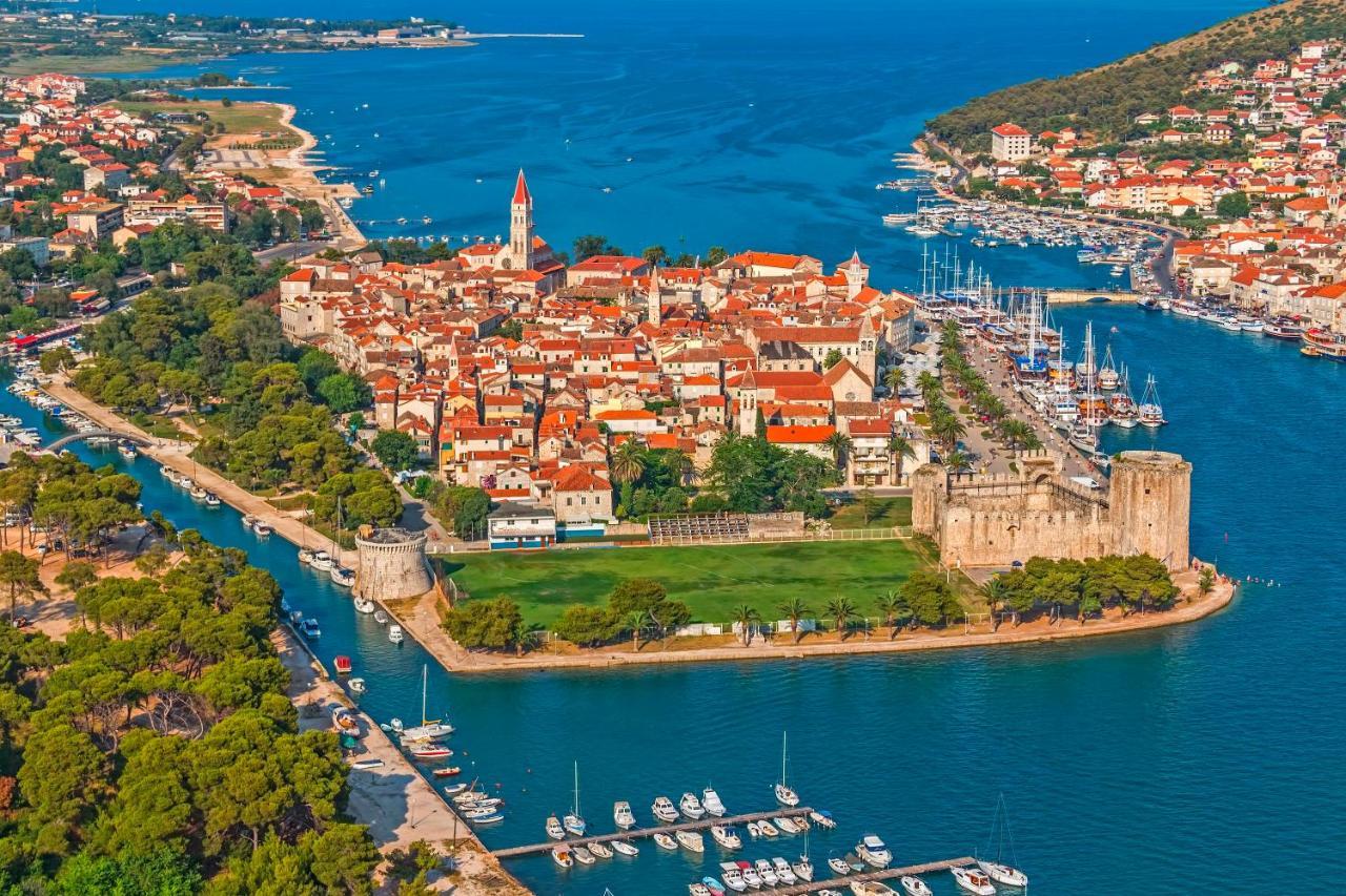 Smuketa In Trogir Haus Fuer 4 Personen Exterior foto