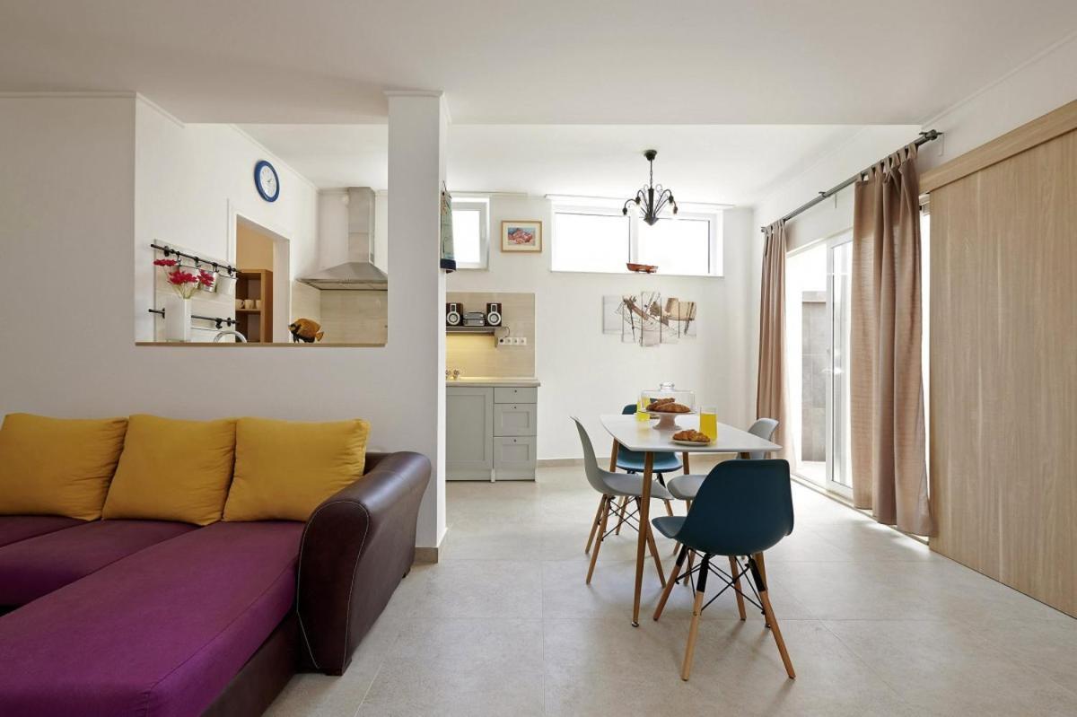 Smuketa In Trogir Haus Fuer 4 Personen Exterior foto